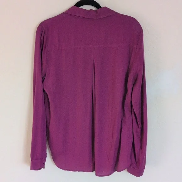 Bella Dahl Fuchsia Button-Down Blouse Size M NWT - Picture 3 of 8